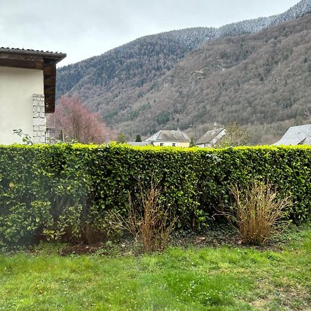 L'Oursiere A Saint Mamet Apartment Exterior foto